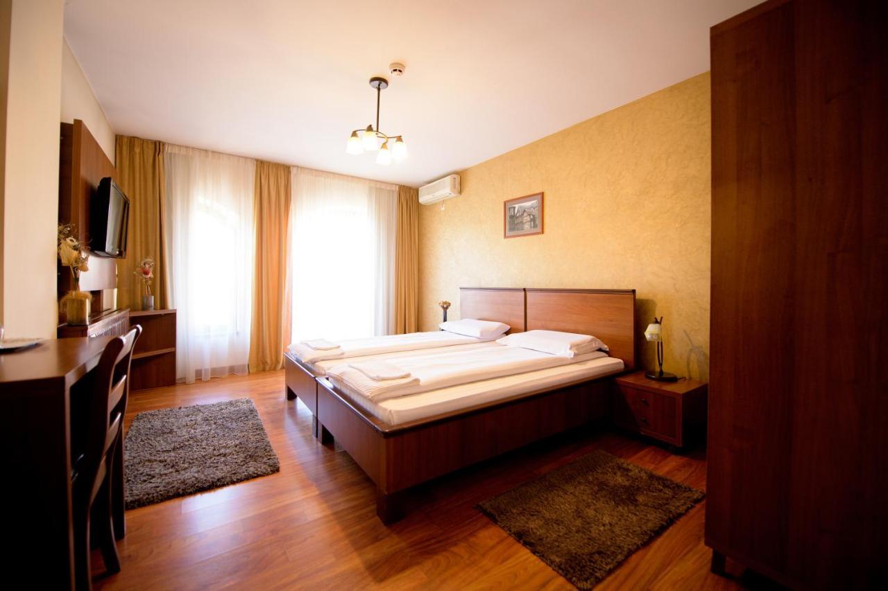 Pensiunea Normandia Timisoara Luaran gambar